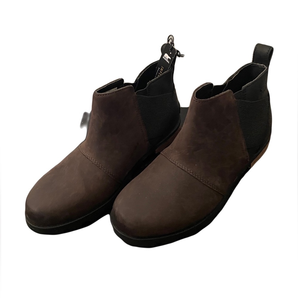 Sorel | NWT Leather Emelie Chelsie Booties 6.5